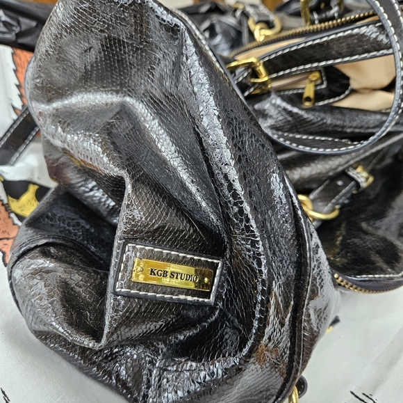 Purse - Picture 3 of 9